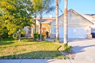 Building Photo - Charming 4 bedroom, 2 bath single story ho...