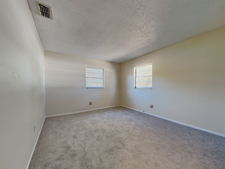 Building Photo - 15696 Bolesta Rd