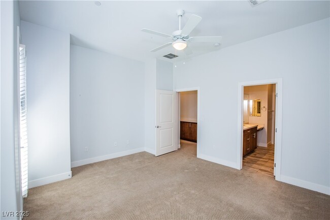 Building Photo - 10557 Ridge Glow Ave