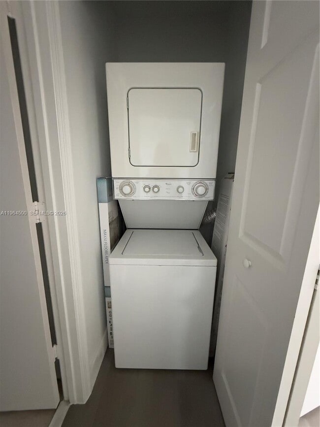 Building Photo - 12172 St.Andrews Pl