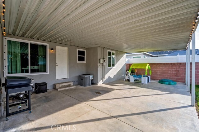 Building Photo - 5049 Adenmoor Ave