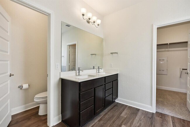 Building Photo - 16705 Marcello Dr