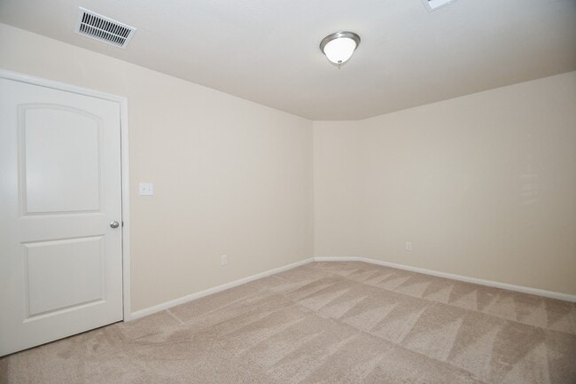 Building Photo - 2738 Meandering Elm Trail