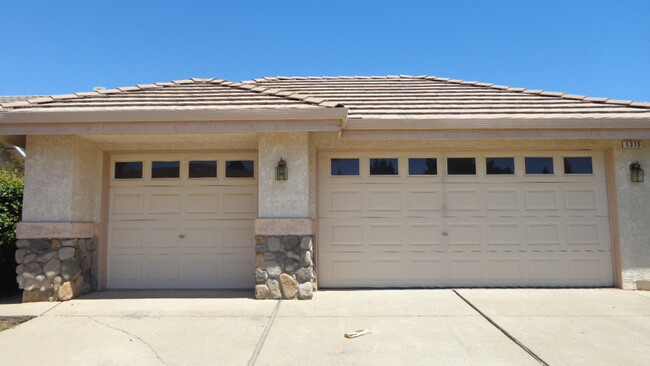 Primary Photo - Beautiful North Yuba City House