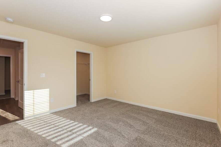 Building Photo - 203 Hamilton Pointe Dr