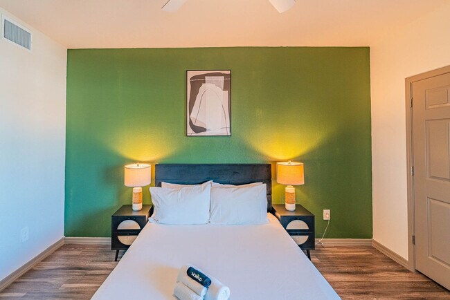 Building Photo - 9600 W Georgia Ave