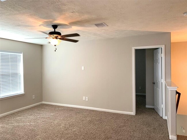 Building Photo - 16954 Creek Mountain Dr