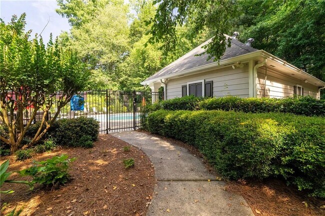 Building Photo - 6850 Weatherstone Way