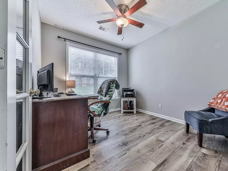 Building Photo - 3512 Donamire Way NW