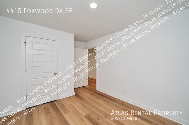 Building Photo - 4415 Foxwood Dr SE