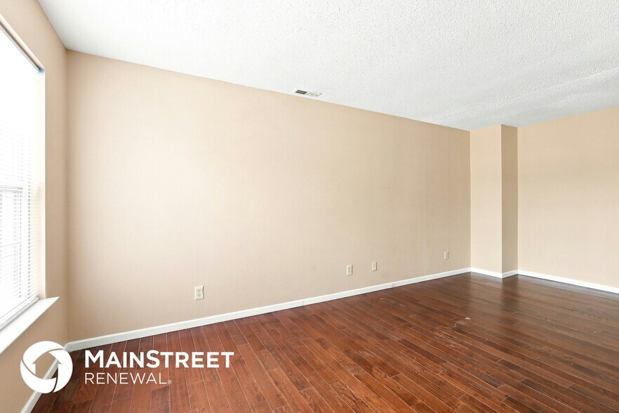 Building Photo - 43 Frostwood Ln