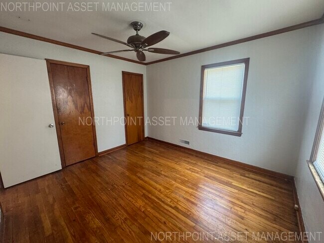 Building Photo - Cozy 2-Bed, 1-Bath with Central Air, Heat ...