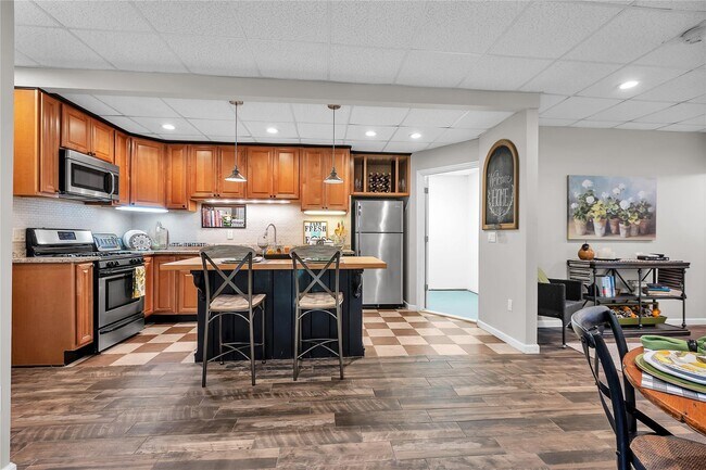 Building Photo - 22 Lauro Ridge Ct