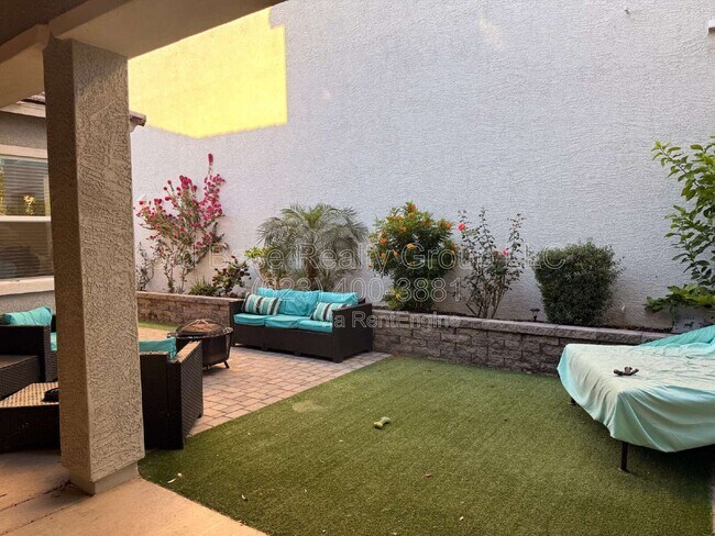 Building Photo - 21045 W Sunrise Ln