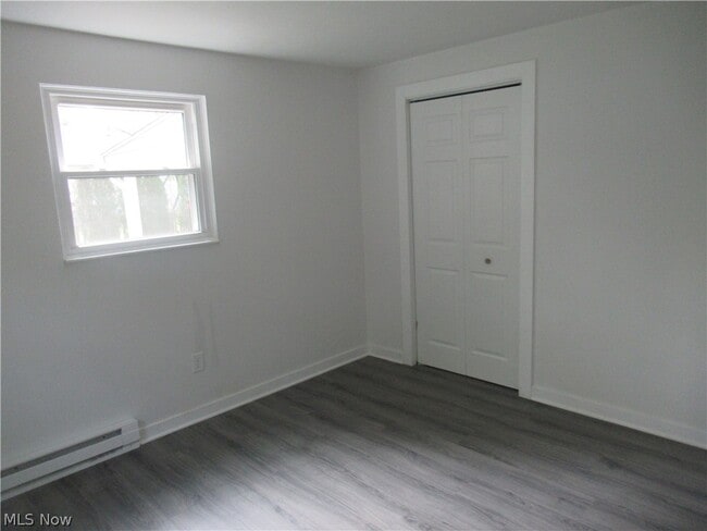Building Photo - 173 Forest Blvd