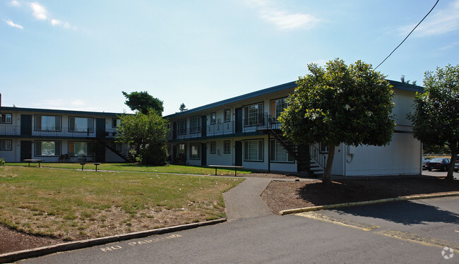 Building Photo - Roosevelt Gardens