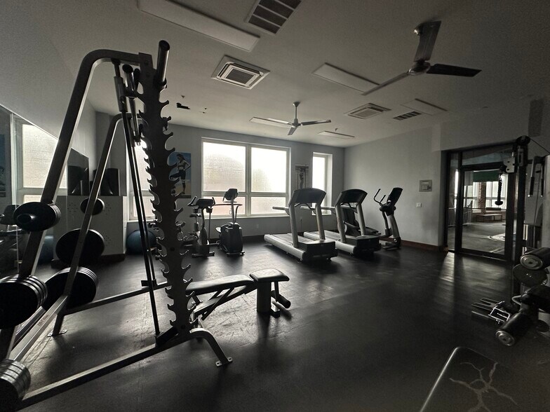 Building Photo - 75 Liberty Ave