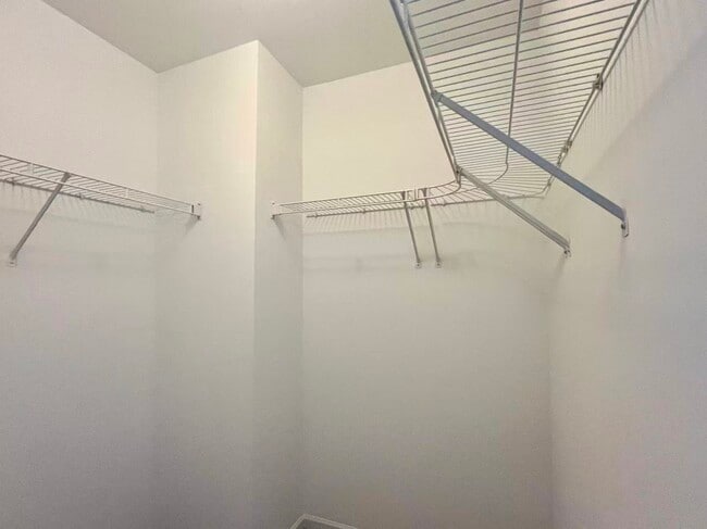 Building Photo - 3356 Ravinia Cir