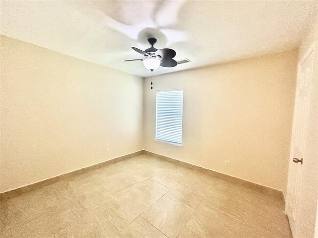 Building Photo - 18235 Bonham Oaks Ct