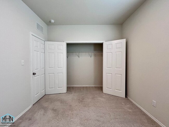 Building Photo - 4105 Paddock Trl