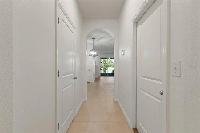 Building Photo - 2879 Suncoast Blend Dr