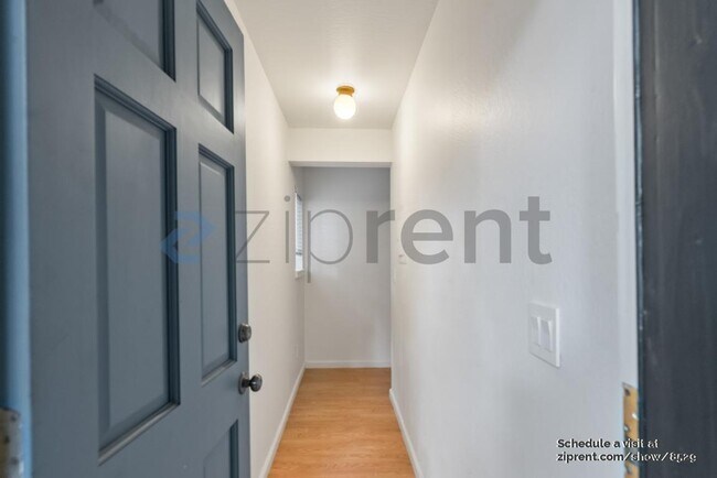 Building Photo - 50 E Scenic Ave