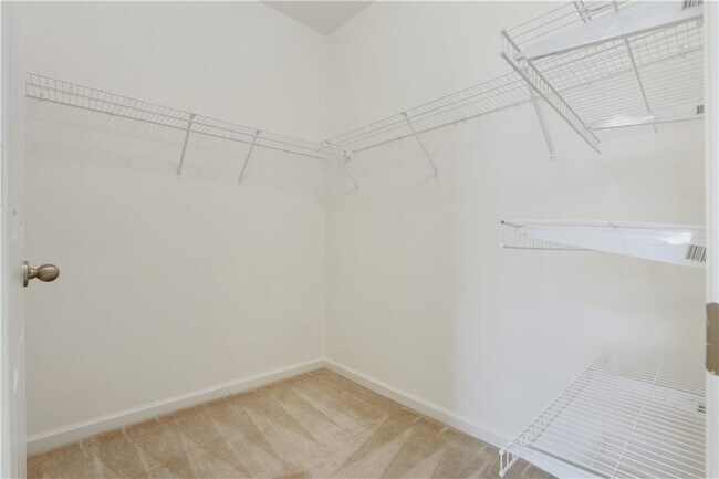 Building Photo - 3643 Gambrell Ln