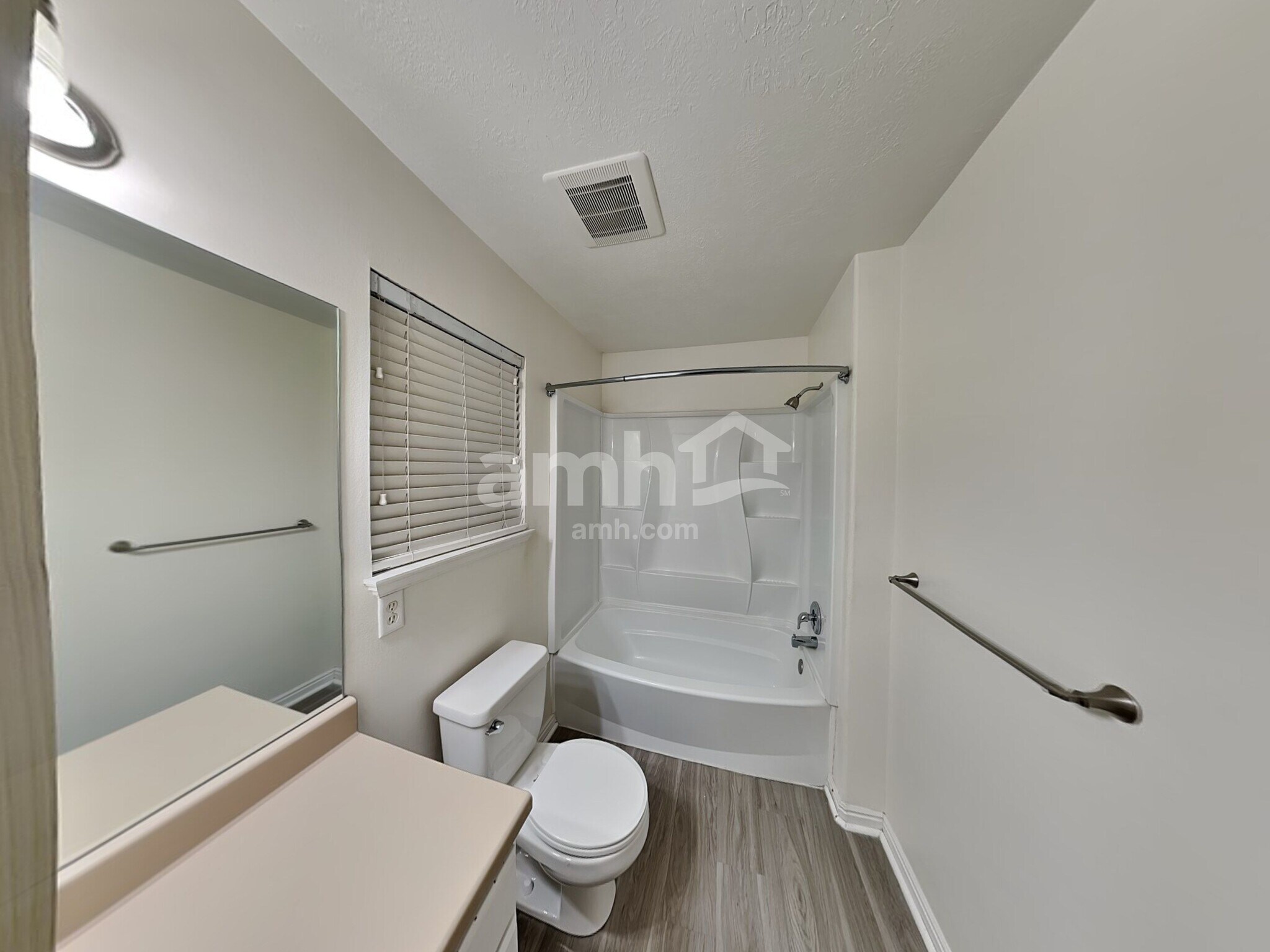 Building Photo - 957 W 1200 S