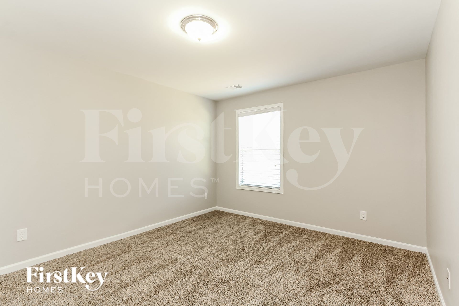 Building Photo - 3940 Lake Breeze Dr