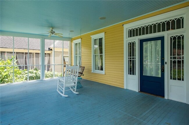 Building Photo - 765 Woodland Ave SE