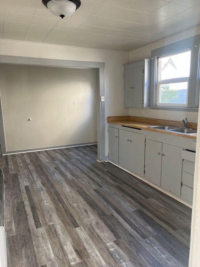 Building Photo - 19fiel