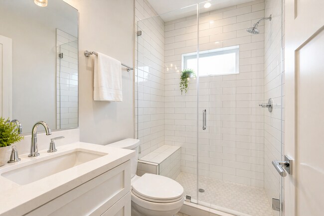 Building Photo - Firmona B