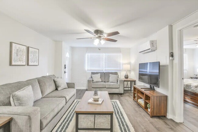 1 Bedroom - 235 W Pike St