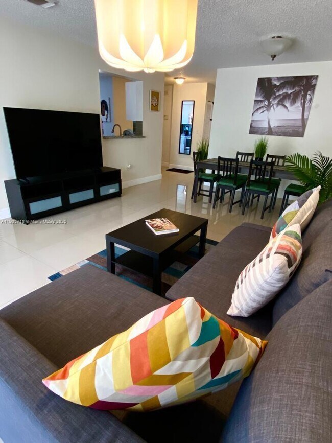 Building Photo - 12533 NW 11th Way