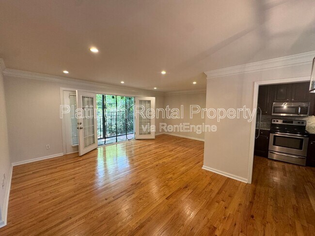 Building Photo - 311 Peachtree Hills Ave NE