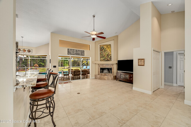 Building Photo - 3789 Peacock Dr
