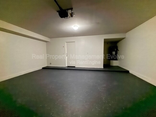 Building Photo - 9530 W Williams St