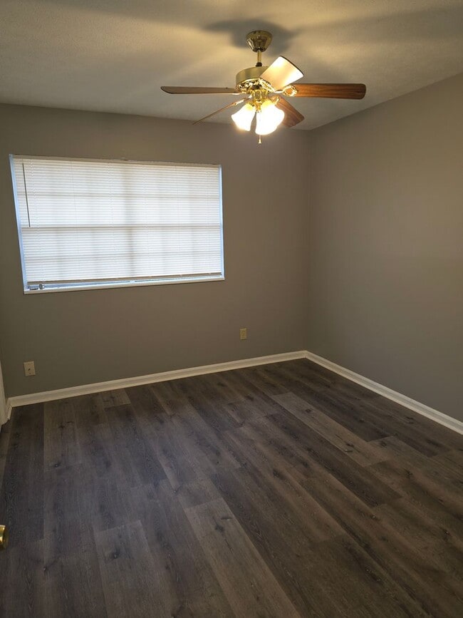 Building Photo - Kings Mountain