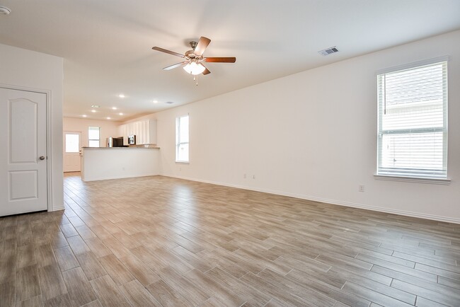 Building Photo - 31326 Black Frst Xing