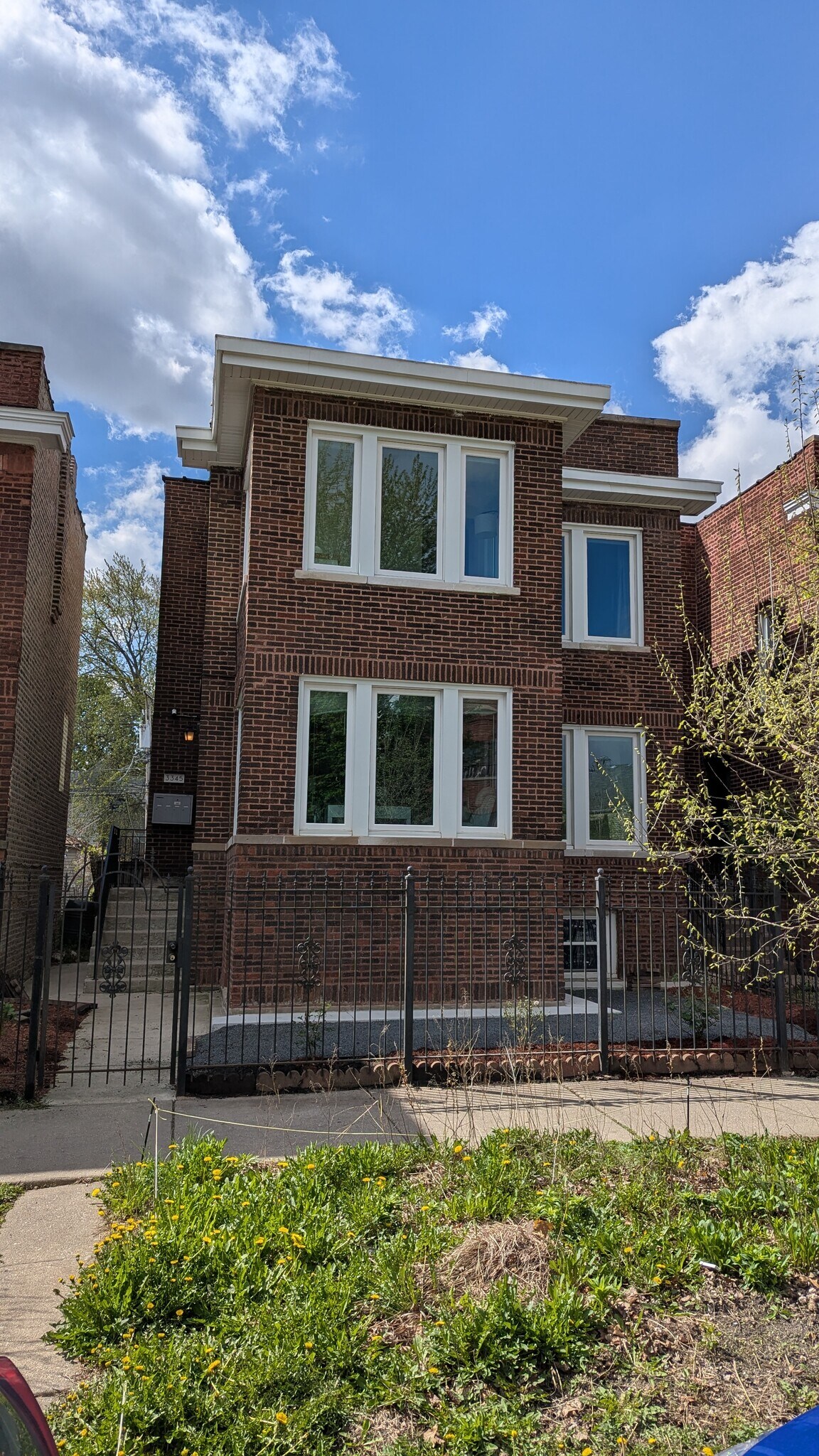 Building Photo - 3345 W Cullom Ave