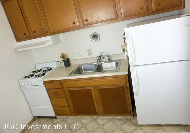 Building Photo - 2717 N 73rd St