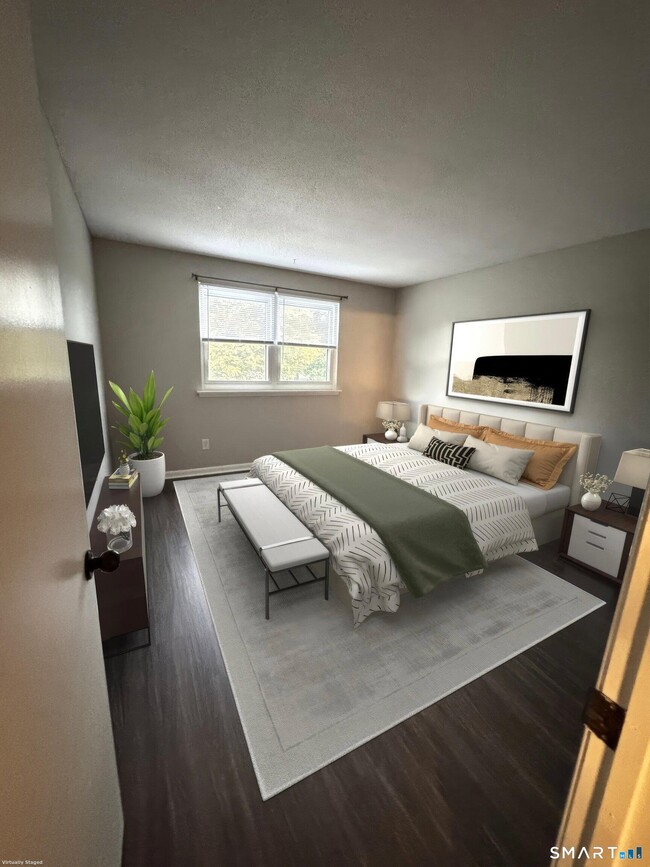 Building Photo - 512 Twin Circle Dr