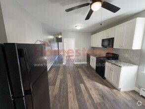 Building Photo - 808 DeKalb St