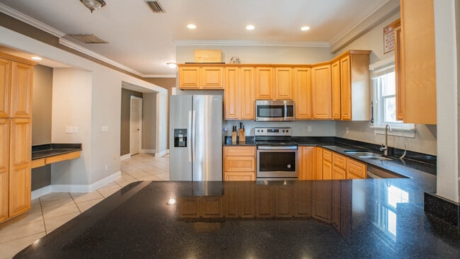 Building Photo - 2803 N Morgan St