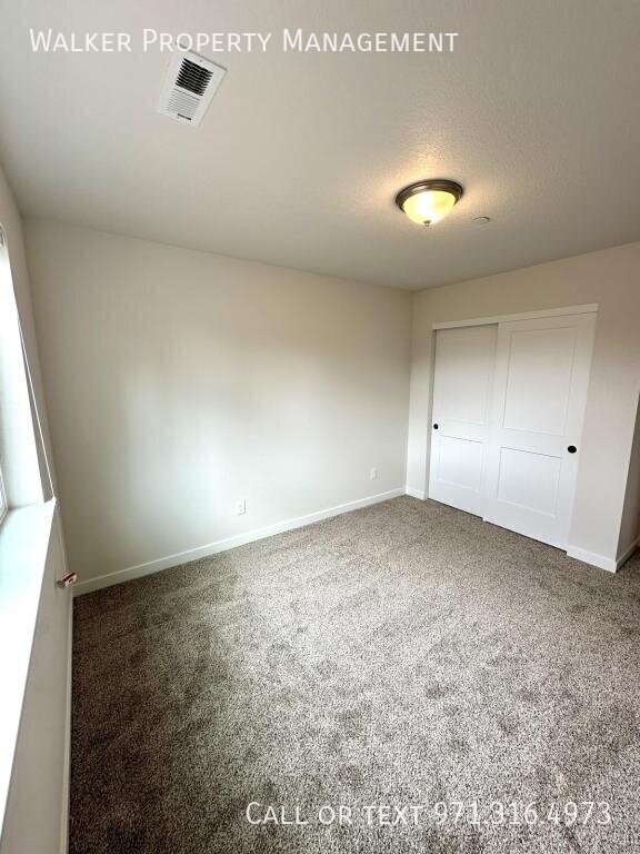 Building Photo - 1019 E Rork Ct
