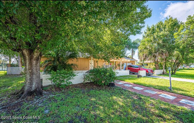 Building Photo - 82 Haven Dr