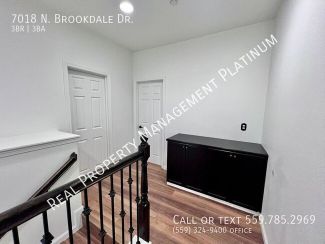 Building Photo - 7018 N Brookdale Dr