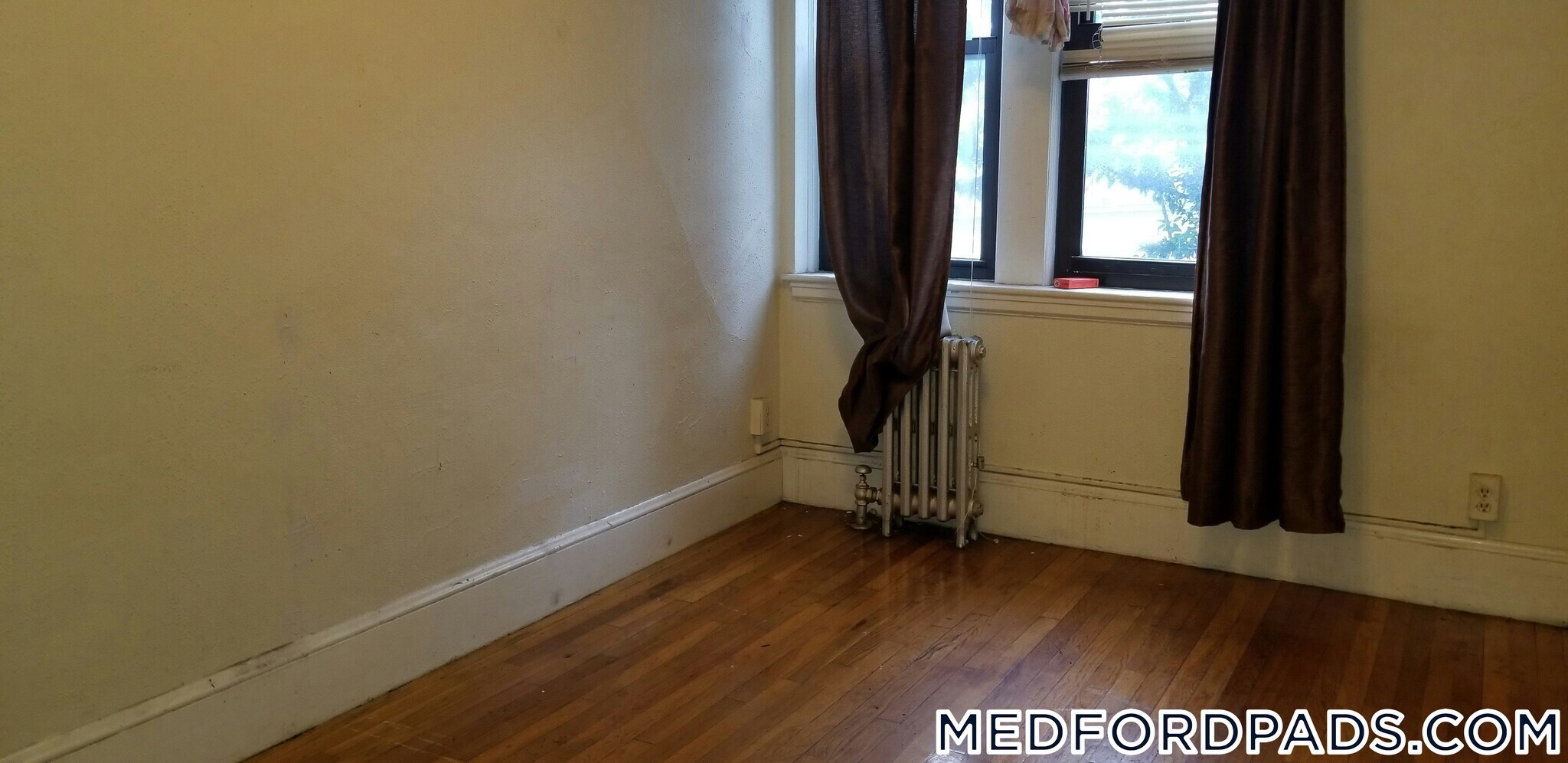 Building Photo - 53 Fellsway W