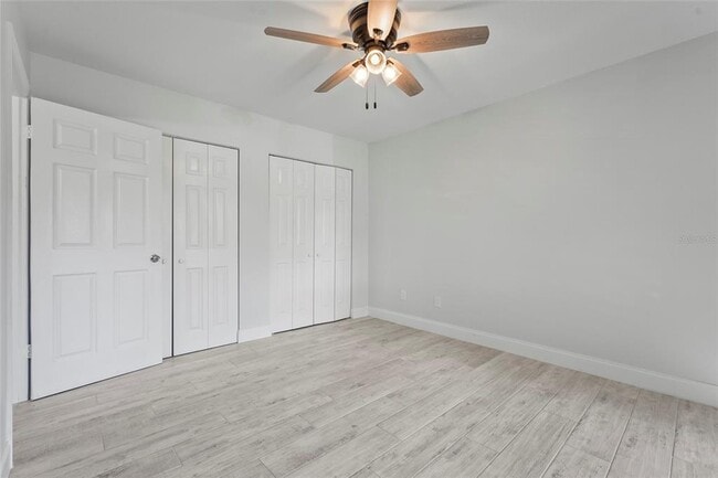 Building Photo - 4045 Crockers Lake Blvd