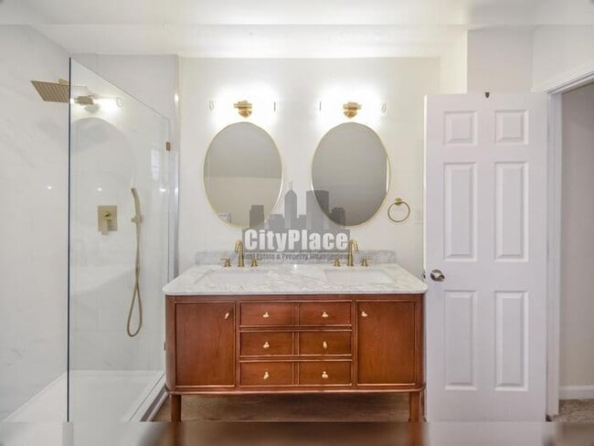 Building Photo - 2625 Guilford Ave